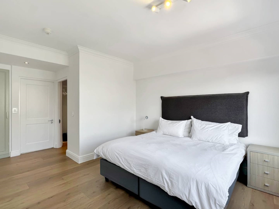 2 Bedroom Property for Sale in Sea Point Western Cape